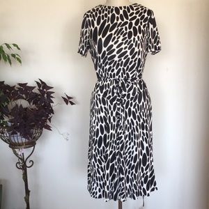 70s nylon mod print knit dress, black and white, true vintage Leslie Pomer S